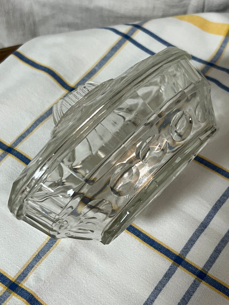 Beurrier ovale ancien en verre épais